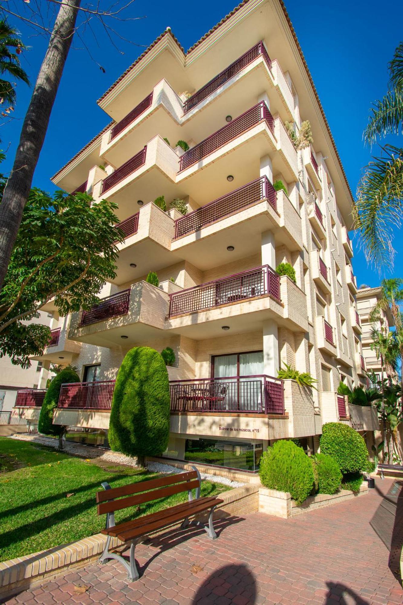 Apartamentos Albir Confort - Avenida 1 Dorm 阿尔比尔 外观 照片